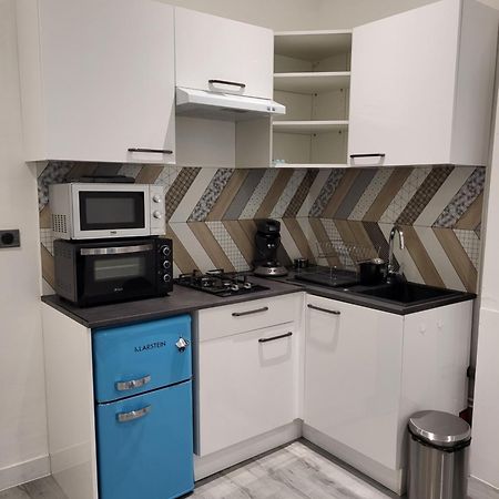 Grand Studio Refait A Neuf Centre-Ville Ла-Бурбуль Экстерьер фото